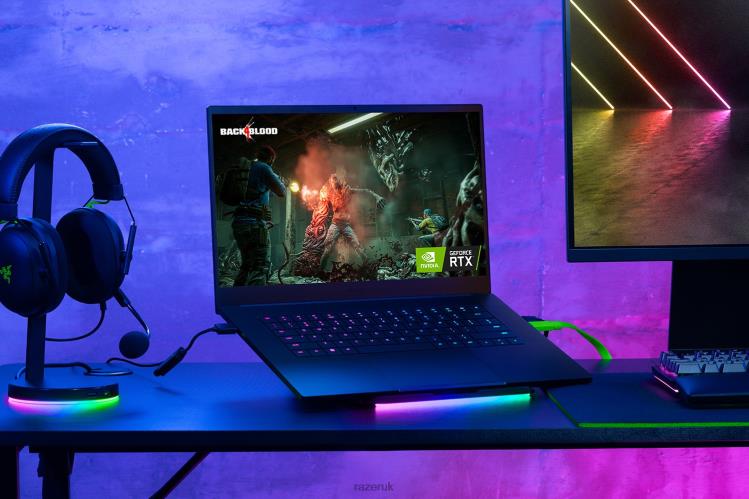 Razer Customize your Blade 15 One Color Laptop 8NV0J10
