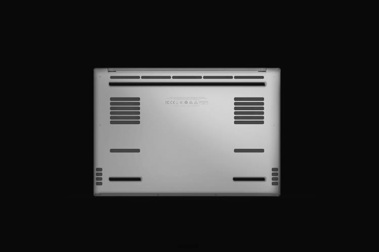 Razer Customize your Blade 16 One Color Laptop 8NV0J6
