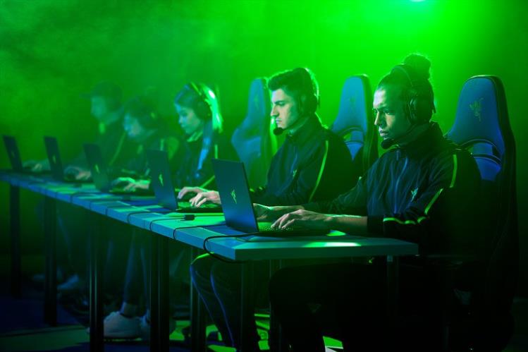 Razer BlackShark V2 Pro Black Gaming Audio 8NV0J85