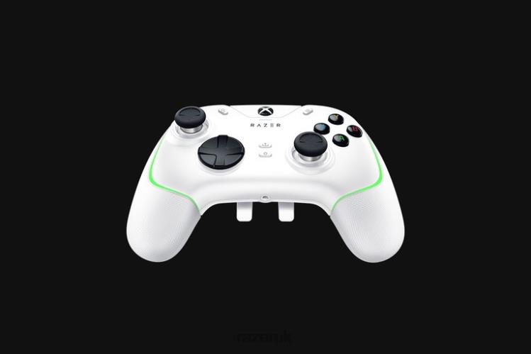 Razer Wolverine V2 Chroma White Console 8NV0J161