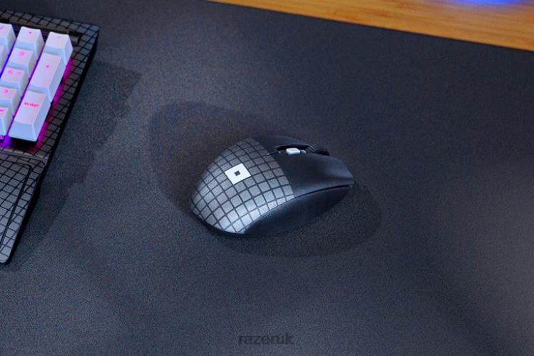 Razer Orochi V2 - Roblox Edition One Color Mice 8NV0J54