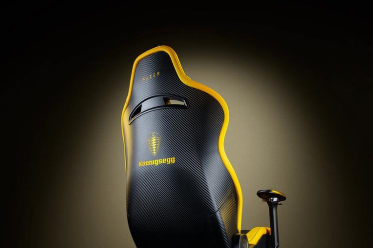 Razer Enki Pro - Koenigsegg Edition One Color Gaming Chair 8NV0J123